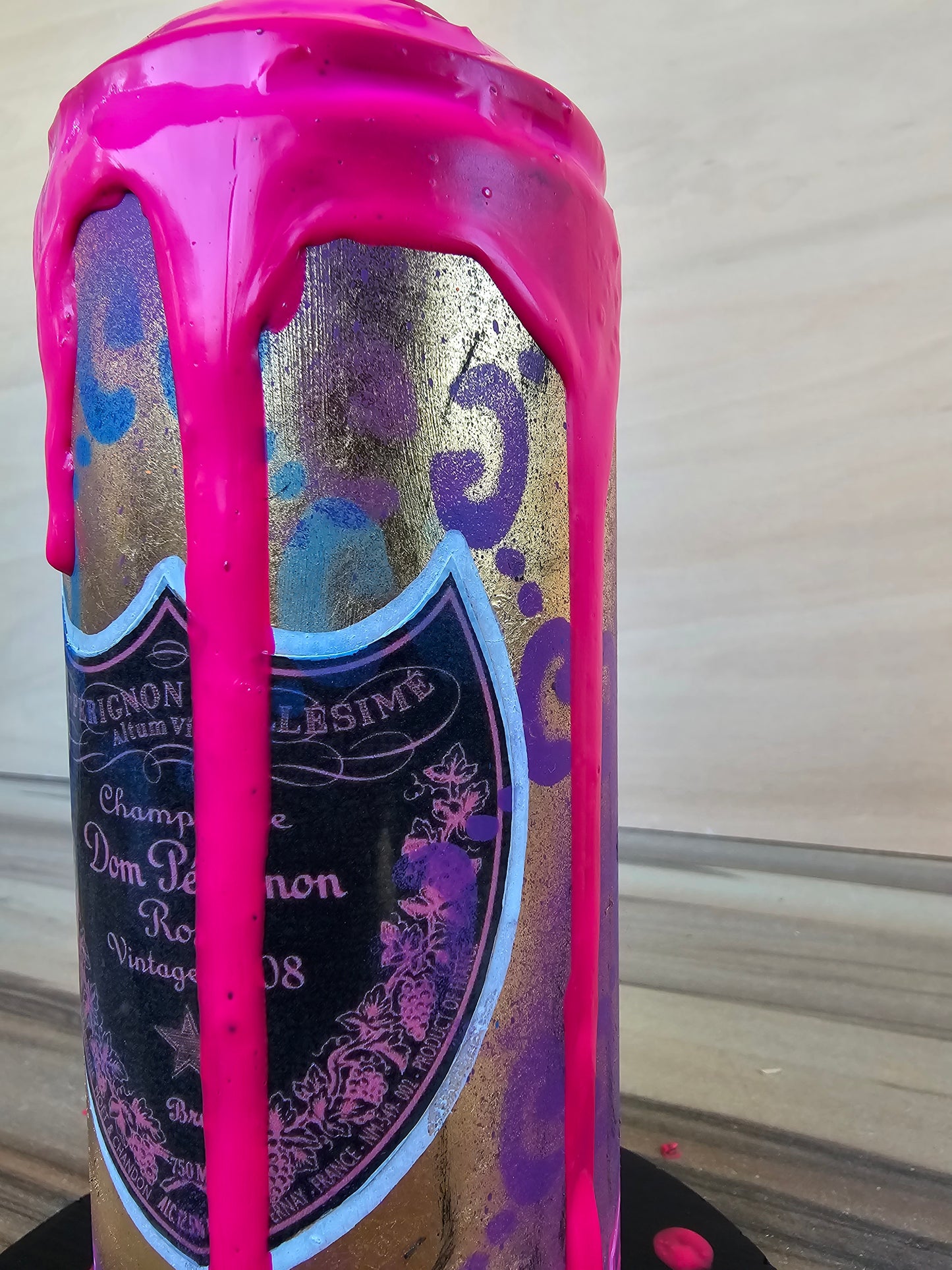 Exclusive 1 of 1 pink drip "Dom Pèrignon" recycled Spraycan Artwork | Goldleaf