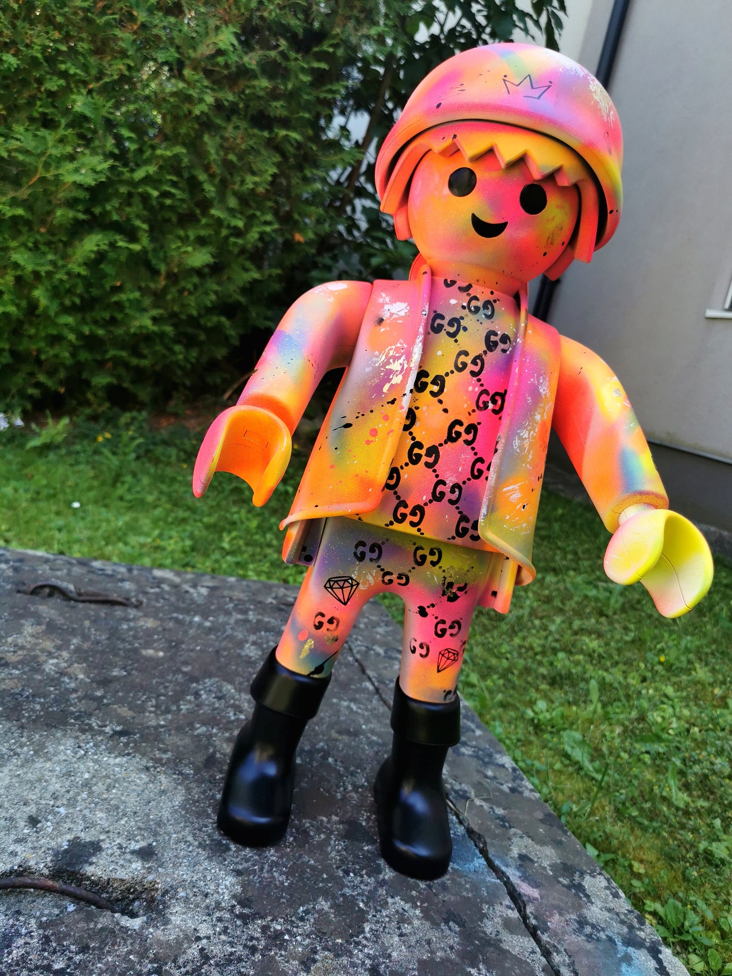 XL Guc*i Playmobil Skulptur: Pop Art Meisterwerk in limitierter 1-of-1 Edition